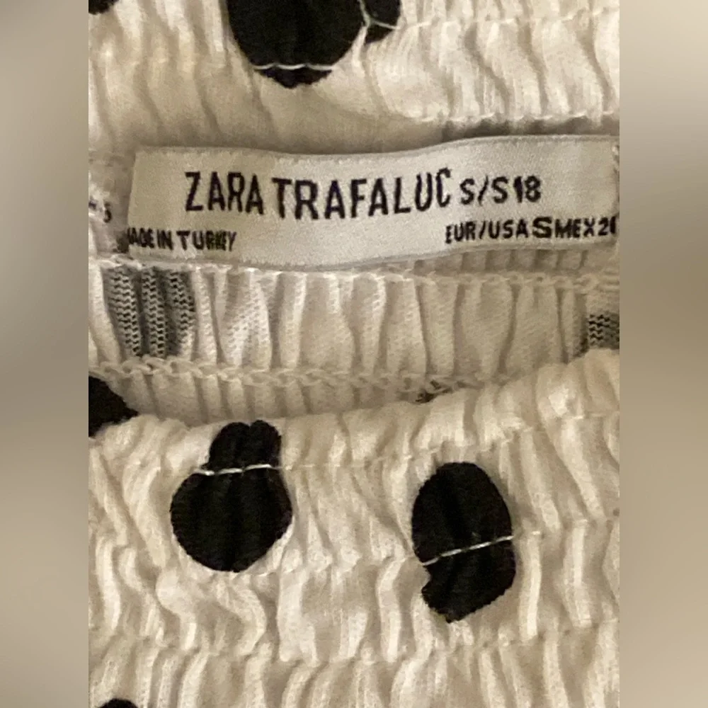 Zara trafaluc 100% cotton sleeveless polka dots inched top small - Picture 3 of 3